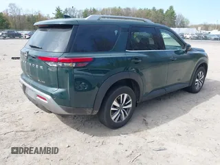 2024 Nissan Pathfinder SL z VIN 5N1DR3CC7RC294826, wystawiony jako IAAI lot #42174595 z przebiegiem 16 002 mil mil oraz . Historia ofert i sprzedaży dostępna na DreamBid. Obrazek 4.