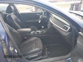 2020 Kia Optima LX with VIN 5XXGT4L35LG418172, listed as a IAAI auction lot 41871881 with 65,740 mi miles. Bid and sale history available at carsss.com. Image 5.