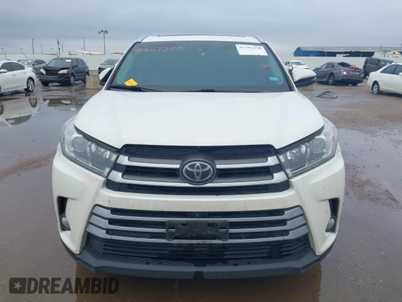 2018 Toyota Highlander Limited with VIN 5TDDZRFH3JS887374, listed as a IAAI auction lot 42363370 with 128,601 mi miles and . Bid and sale history available at DreamBid. Image 13.