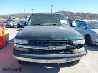 2001 Chevrolet Silverado 1500 LS with VIN 2GCEC19T511157237, listed as a IAAI auction lot 41437720 with 1 mi miles. Bid and sale history available at carsss.com. Image 11.