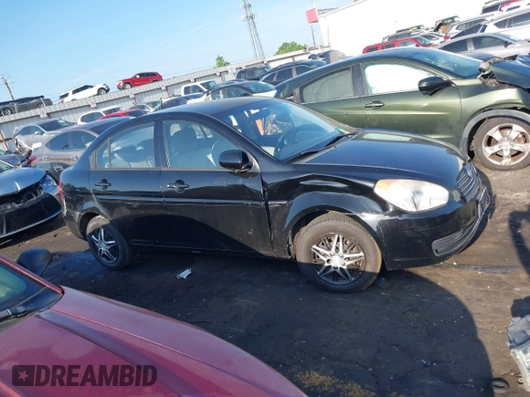 2010 Hyundai Accent GLS z VIN KMHCN4AC5AU410040, wystawiony jako IAAI lot #42178746 z przebiegiem 113 396 mil mil oraz . Historia ofert i sprzedaży dostępna na DreamBid. Obrazek 13.