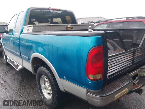 1997 Ford F-150 XL z VIN 1FTDX18W3VND39194, wystawiony jako IAAI lot #42653054 z przebiegiem 192 417 mil mil oraz . Historia ofert i sprzedaży dostępna na DreamBid. Obrazek 6.