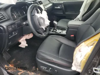 2023 Toyota 4Runner TRD Pro с VIN JTELU5JRXP6159607, выставлен на аукционе Copart как лот 48171975 с пробегом Не указан миль и Списание • Salvage title. История ставок и продаж доступна на DreamBid. Изображение 7.
