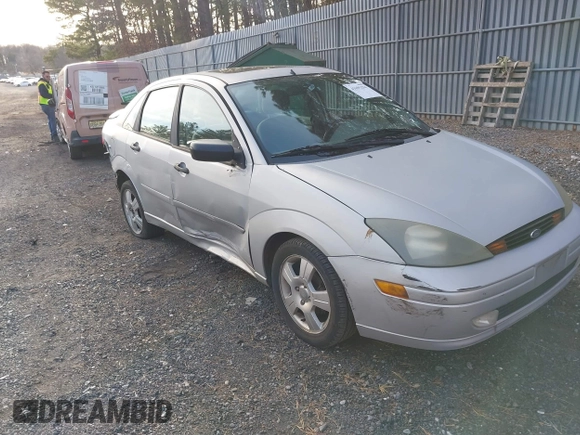 2004 Ford Focus ZTS with VIN 1FAFP38Z74W154059, listed as a IAAI auction lot 41695294 with 146,270 mi miles and . Bid and sale history available at carsss.com. Image 1.