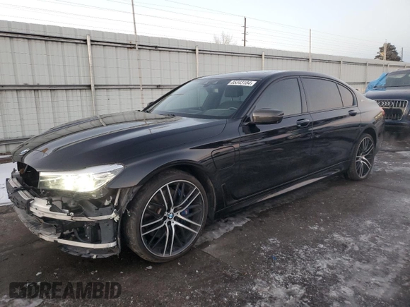 2018 BMW 7 Series 740e xDrive iPerformance with VIN WBA7J2C59JG938180, listed as a Copart auction lot 85343184 with 35,860 mi miles and Salvage Title. Bid and sale history available at carsss.com. Image 1.