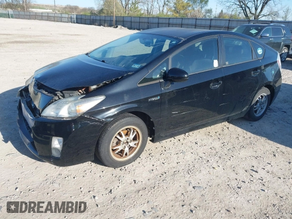 2010 Toyota Prius II with VIN JTDKN3DU0A5209672, listed as a IAAI auction lot 42057108 with 111,162 mi miles. Bid and sale history available at carsss.com. Image 2.