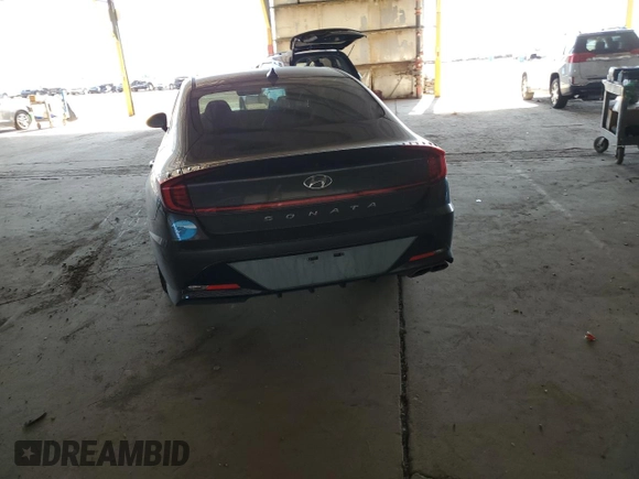 2020 Hyundai Sonata SEL z VIN 5NPEF4JA8LH041986, wystawiony jako Copart lot #54867415 z przebiegiem 46 872 mil mil oraz Szkoda całkowita • Salvage title. Historia ofert i sprzedaży dostępna na DreamBid. Obrazek 6.
