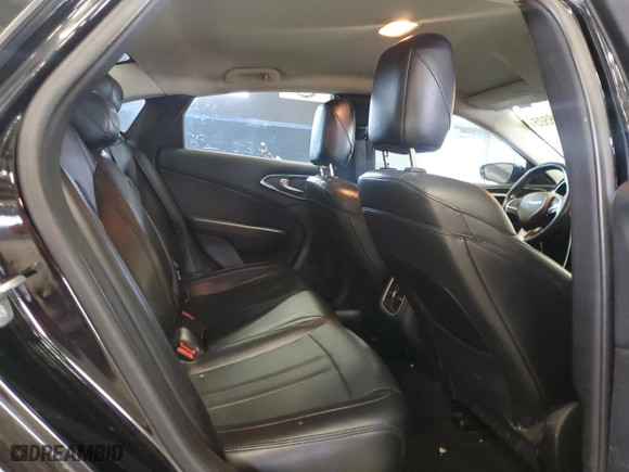 2015 Chrysler 200 C with VIN 1C3CCCCG8FN524625, listed as a Copart auction lot 51916505 with 121,427 mi miles and Clean Title. Bid and sale history available at carsss.com. Image 10.