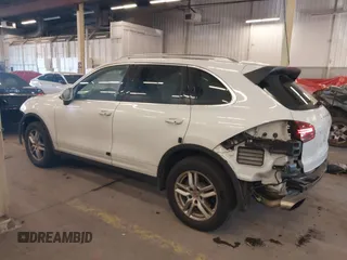 2016 Porsche Cayenne with VIN WP1AA2A26GLA10357, listed as a IAAI auction lot 41370956 with 96,026 mi miles. Bid and sale history available at carsss.com. Image 3.