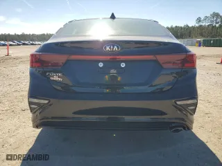 2021 Kia Forte LXS with VIN 3KPF24AD2ME382929, listed as a Copart auction lot 45091165 with 40,031 mi miles and Salvage Title. Bid and sale history available at carsss.com. Image 6.