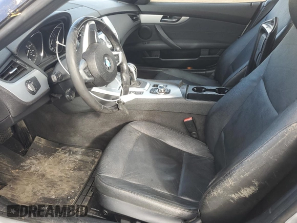 2013 BMW Z4 sDrive28i with VIN WBALL5C57DJ104460, listed as a Copart auction lot 45978395 with 109,718 mi miles and Salvage Title. Bid and sale history available at carsss.com. Image 7.