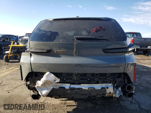 2024 BMW XM z VIN 5YM23CS00R9V38387, wystawiony jako Copart lot #86828434 z przebiegiem Nie podano mil oraz Szkody całkowita. Historia ofert i sprzedaży dostępna na DreamBid. Obrazek 6.
