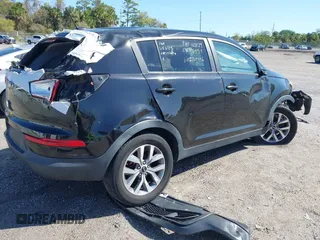 2015 Kia Sportage LX with VIN KNDPB3AC6F7707946, listed as a IAAI auction lot 41798289 with Not Provided miles and . Bid and sale history available at carsss.com. Image 4.