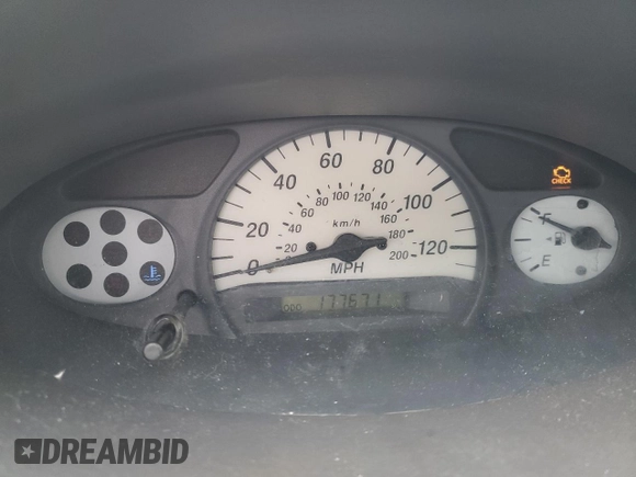 2002 Toyota ECHO z VIN JTDAT123820203830, wystawiony jako Copart lot #47737545 z przebiegiem 177 671 mil mil oraz Szkoda całkowita • Salvage title. Historia ofert i sprzedaży dostępna na DreamBid. Obrazek 9.