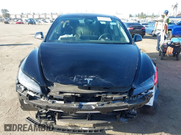 2025 Tesla Model 3 Long Range with VIN 5YJ3E1EB3SF926394, listed as a IAAI auction lot 42249844 with 1,090 mi miles and . Bid and sale history available at DreamBid. Image 13.
