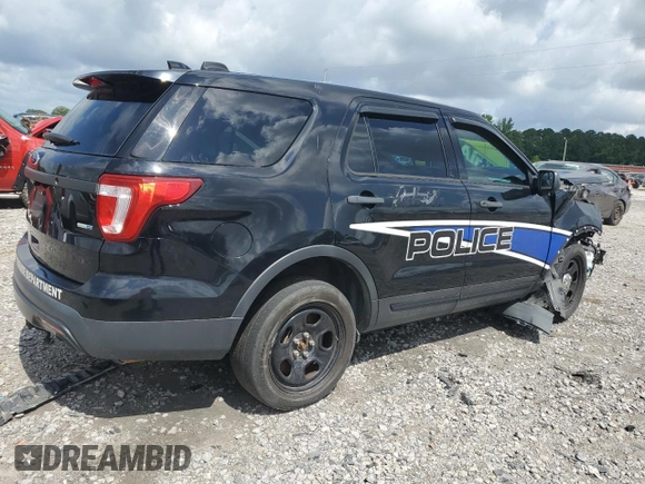 2017 Ford Police Interceptor Utility z VIN 1FM5K8AR5HGA17161, wystawiony jako Copart lot #60197085 z przebiegiem Nie podano mil oraz Szkoda całkowita • Salvage title. Historia ofert i sprzedaży dostępna na DreamBid. Obrazek 3.