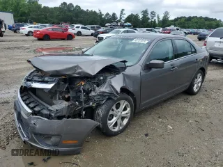 2012 Ford Fusion SE z VIN 3FAHP0HA3CR270796, wystawiony jako Copart lot #56731925 z przebiegiem 130 350 mil mil oraz Szkoda całkowita • Salvage title. Historia ofert i sprzedaży dostępna na DreamBid. Obrazek 1.