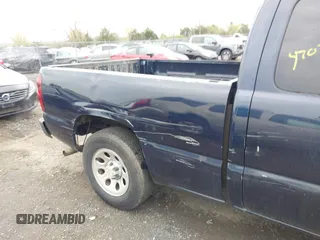 2006 Chevrolet Silverado 1500 Work Truck with VIN 1GCEC19X86Z156259, listed as a IAAI auction lot 42029362 with 188,394 mi miles. Bid and sale history available at carsss.com. Image 6.