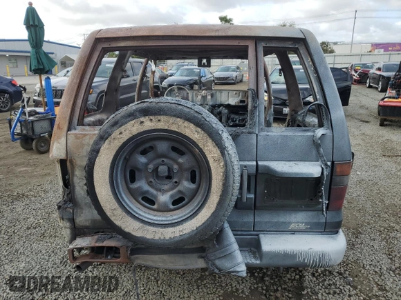 1994 Isuzu Trooper z VIN JACDH58VXR7931051, wystawiony jako Copart lot #50436555 z przebiegiem Nie podano mil oraz Nie do naprawy. Historia ofert i sprzedaży dostępna na DreamBid. Obrazek 6.