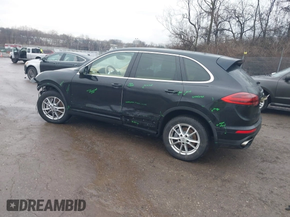 2016 Porsche Cayenne with VIN WP1AA2A28GLA06519, listed as a IAAI auction lot 41520326 with 144,828 mi miles. Bid and sale history available at carsss.com. Image 3.