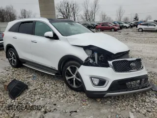 2018 Kia Sorento EX with VIN 5XYPHDA55JG395331, listed as a Copart auction lot 46834535 with 37,576 mi miles and Clean Title. Bid and sale history available at carsss.com. Image 4.