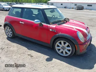 2006 MINI Hardtop S with VIN WMWRE33526TG99561, listed as a IAAI auction lot 42230639 with 202,113 mi miles and . Bid and sale history available at DreamBid. Image 1.