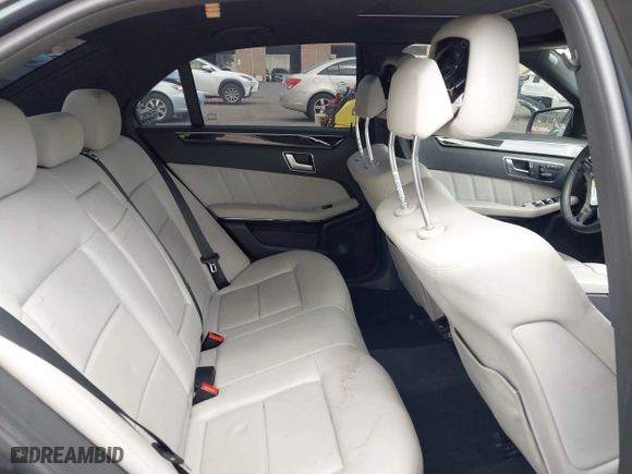 2012 Mercedes-Benz E-Class E 350 Luxury with VIN WDDHF5KB7CA600239, listed as a IAAI auction lot 41915206 with 94,970 mi miles. Bid and sale history available at carsss.com. Image 8.