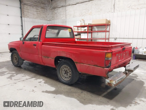 1987 Toyota Pickup with VIN JT4RN50R8H0221202, listed as a IAAI auction lot 40500429 with 304,229 mi miles and . Bid and sale history available at DreamBid. Image 3.