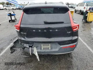 2020 Volvo XC40 Momentum with VIN YV4162UK6L2275372, listed as a Copart auction lot 49431345 with 61,151 mi miles and Salvage Title. Bid and sale history available at DreamBid. Image 6.