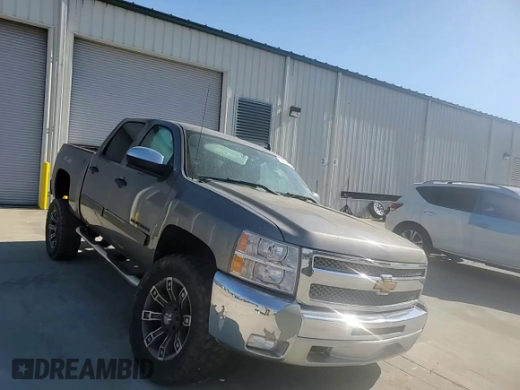 2013 Chevrolet Silverado 1500 LT with VIN 3GCPKSE76DG121935, listed as a Copart auction lot 50785745 with 139,421 mi miles and Salvage Title. Bid and sale history available at DreamBid. Image 10.