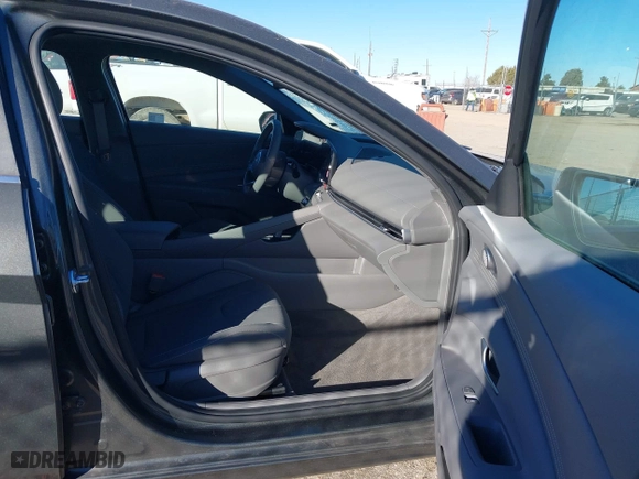 2025 Hyundai Elantra SEL Convenience with VIN KMHLS4DGXSU861568, listed as a IAAI auction lot 41073819 with 7,313 mi miles. Bid and sale history available at carsss.com. Image 5.