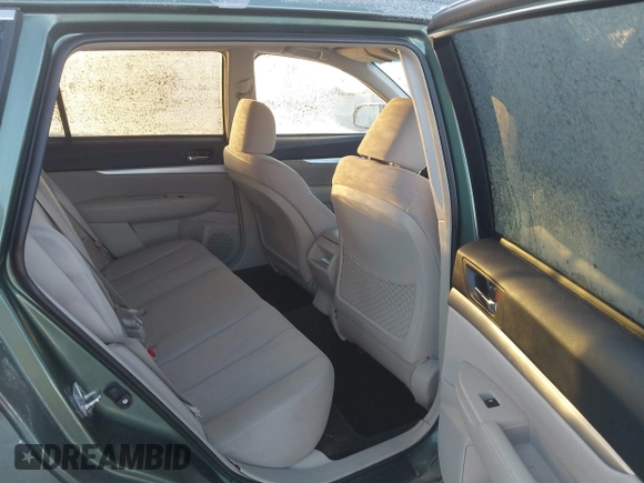 2013 Subaru Outback 2.5i Premium with VIN 4S4BRBCC2D3270699, listed as a IAAI auction lot 41423449 with 141,573 mi miles. Bid and sale history available at carsss.com. Image 8.