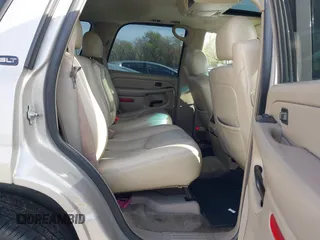 2005 GMC Yukon SLT with VIN 1GKEK13T15J118270, listed as a IAAI auction lot 41937413 with 218,057 mi miles. Bid and sale history available at carsss.com. Image 8.