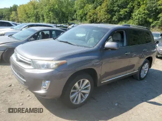 2013 Toyota Highlander Hybrid Limited with VIN JTEDC3EH9D2018074, listed as a Copart auction lot 69518114 with 73,111 mi miles and Salvage Title. Bid and sale history available at carsss.com. Image 1.