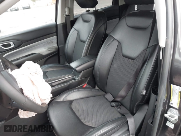 2022 Jeep Compass Latitude with VIN 3C4NJCBB8NT188411, listed as a IAAI auction lot 42011145 with 14,629 mi miles and . Bid and sale history available at DreamBid. Image 22.