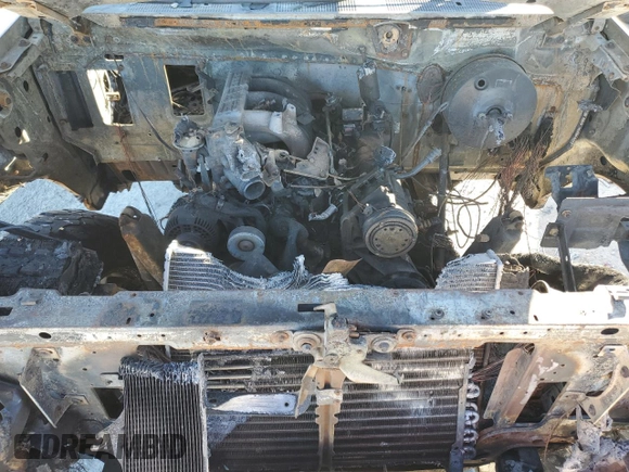 1993 Ford F-250 z VIN 2FTHF26H5PCB36444, wystawiony jako Copart lot #81555984 z przebiegiem Nie podano mil oraz Nie do naprawy • Non repairable. Historia ofert i sprzedaży dostępna na DreamBid. Obrazek 11.