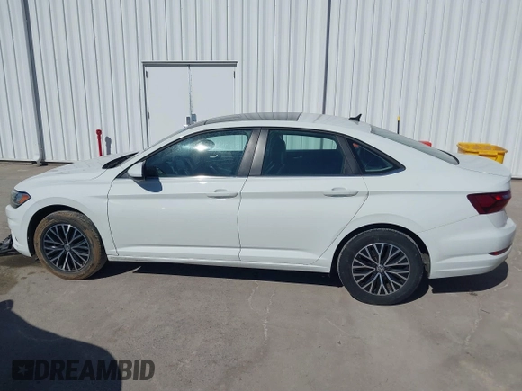 2021 Volkswagen Jetta S z VIN 3VWC57BU0MM070993, wystawiony jako IAAI lot #41650935 z przebiegiem 58 683 mil mil oraz . Historia ofert i sprzedaży dostępna na DreamBid. Obrazek 15.