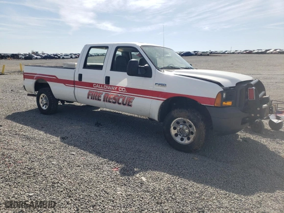 2005 Ford Super Duty F-250 XL with VIN 1FTSW21535EC49075, listed as a Copart auction lot 49804265 with 31,506 mi miles and Salvage Title. Bid and sale history available at carsss.com. Image 4.