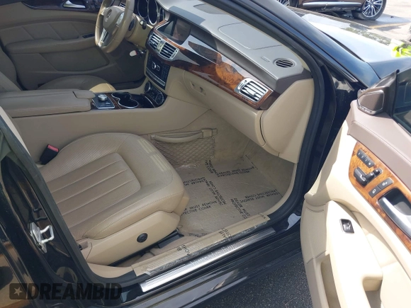 2014 Mercedes-Benz CLS 550 с VIN WDDLJ7DB6EA099705, выставлен на аукционе IAAI как лот 41933778 с пробегом 113 839 миль миль и . История ставок и продаж доступна на DreamBid. Изображение 5.