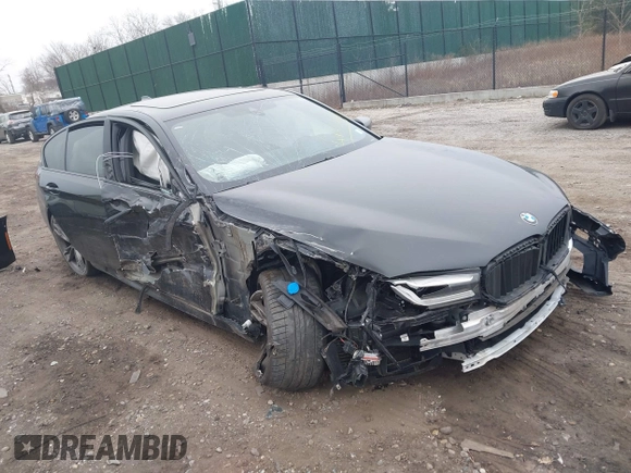 2022 BMW 5 Series M550i xDrive z VIN WBA13BK01NCH76521, wystawiony jako IAAI lot #41904437 z przebiegiem Nie podano mil oraz . Historia ofert i sprzedaży dostępna na DreamBid. Obrazek 1.