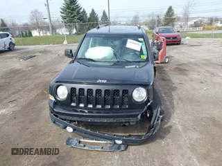 2017 Jeep Patriot High Altitude с VIN 1C4NJRFB5HD206001, выставлен на аукционе IAAI как лот 42000028 с пробегом 101 457 миль миль и . История ставок и продаж доступна на DreamBid. Изображение 12.