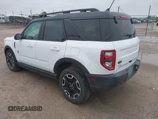 2024 Ford Bronco Sport Outer Banks z VIN 3FMCR9C66RRE99306, wystawiony jako IAAI lot #42293007 z przebiegiem 6 492 mil mil oraz . Historia ofert i sprzedaży dostępna na DreamBid. Obrazek 3.