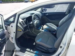 2014 Kia Forte LX with VIN KNAFX4A61E5055158, listed as a IAAI auction lot 42212501 with 224,830 mi miles and . Bid and sale history available at carsss.com. Image 5.