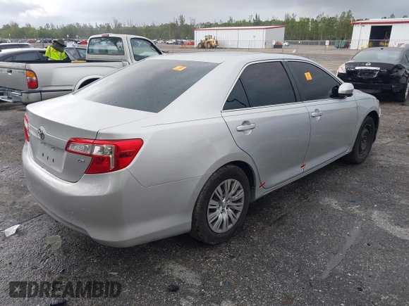 2012 Toyota Camry L z VIN 4T1BF1FK3CU047697, wystawiony jako IAAI lot #42419293 z przebiegiem 56 082 mil mil oraz . Historia ofert i sprzedaży dostępna na DreamBid. Obrazek 4.