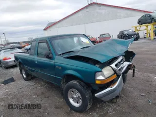 1998 Ford Ranger XL z VIN 1FTYR14U2WTA62101, wystawiony jako IAAI lot #41710311 z przebiegiem 193 497 mil mil oraz . Historia ofert i sprzedaży dostępna na DreamBid. Obrazek 1.
