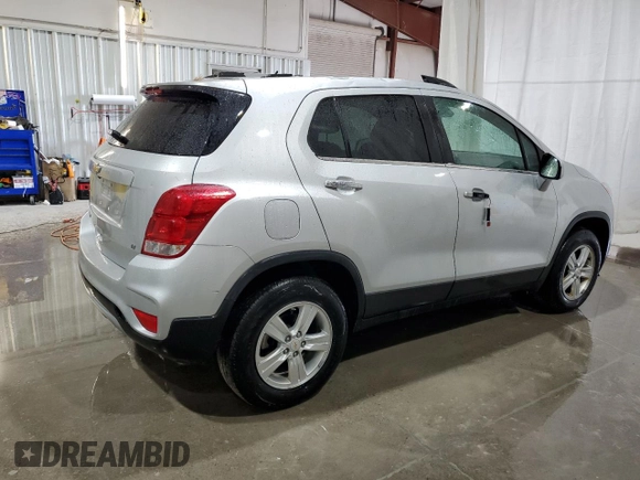 2019 Chevrolet Trax LT with VIN KL7CJPSB8KB932596, listed as a Copart auction lot 54541155 with 67,752 mi miles and Salvage Title. Bid and sale history available at carsss.com. Image 3.