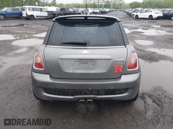 2010 MINI Hardtop S with VIN WMWMF7C52ATZ69781, listed as a IAAI auction lot 42181620 with 80,967 mi miles and . Bid and sale history available at DreamBid. Image 16.
