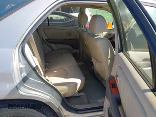 2003 Lexus RX 300 with VIN JTJHF10U030300357, listed as a IAAI auction lot 42052965 with 207,035 mi miles. Bid and sale history available at carsss.com. Image 8.