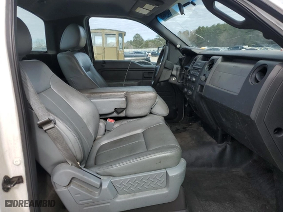 2014 Ford F-150 XL with VIN 1FTMF1CM6EKD01419, listed as a Copart auction lot 88309435 with 312,890 mi miles and Clean Title. Bid and sale history available at carsss.com. Image 10.