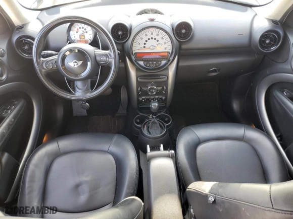 2013 MINI Cooper Countryman with VIN WMWZB3C56DWR35839, listed as a Copart auction lot 54089005 with 153,949 mi miles and Clean Title. Bid and sale history available at carsss.com. Image 8.